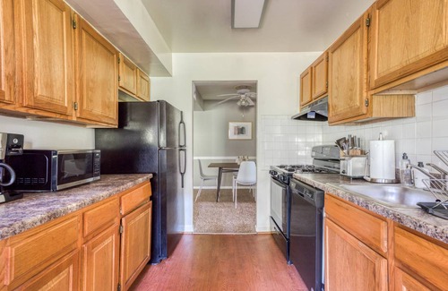 Gaithersburg Apartment | 95 m² Apartment ∙ 2 bedrooms ∙ 4 guests