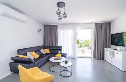Molunat Apartment | 95 m² Apartment ∙ 2 bedrooms ∙ 4 guests