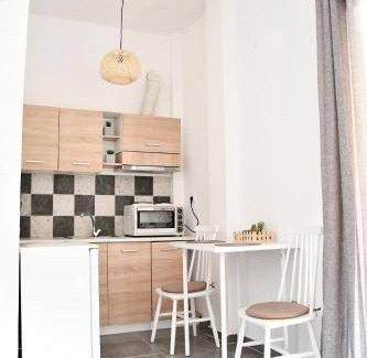 Stomio Apartment | 95 m² Apartment ∙ 2 bedrooms ∙ 5 guests