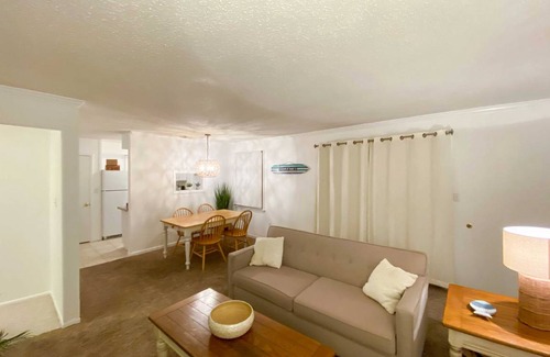 Southend Apartment | 95 m² Apartment ∙ 3 bedrooms ∙ 7 guests