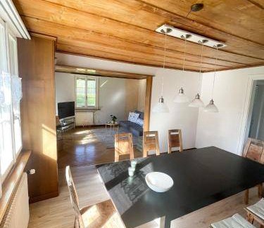 Gwatt Ski Chalet | 95 m² Chalet ∙ 3 bedrooms ∙ 7 guests