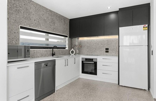 Sydenham House | 95 m² House ∙ 2 bedrooms ∙ 4 guests
