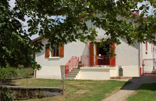 Chalus House | 95 m² House ∙ 2 bedrooms ∙ 4 guests