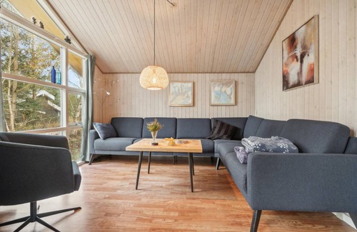 Torup Strand House | 95 m² House ∙ 4 bedrooms ∙ 8 guests