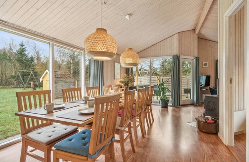 Torup Strand House | 95 m² House ∙ 4 bedrooms ∙ 8 guests