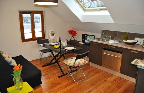 Aix-les-Bains Apartment | 950€ for three weeks - Beau T1 (minimum rental period two weeks)