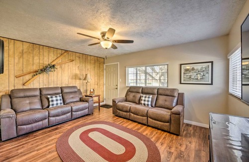 South Jordan Cottage | 96 m² Cabin ∙ 3 bedrooms ∙ 7 guests