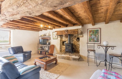 Saint-Jean-la-Poterie House | 96 m² Gîte ∙ 2 bedrooms ∙ 4 guests