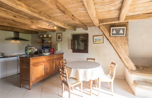 Saint-Jean-la-Poterie House | 96 m² Gîte ∙ 2 bedrooms ∙ 4 guests