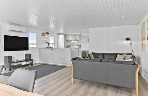 Nr. Lyngby Strand House | 96 m² House ∙ 4 bedrooms ∙ 6 guests