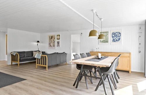 Nr. Lyngby Strand House | 96 m² House ∙ 4 bedrooms ∙ 6 guests
