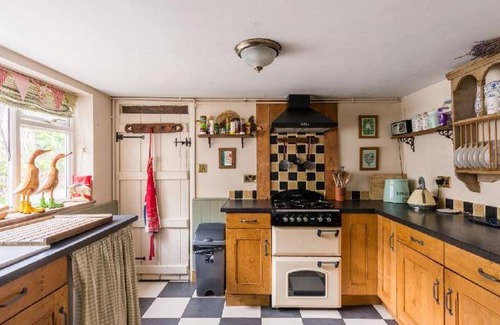Fairford House | 96 m² House ∙ 2 bedrooms ∙ 4 guests