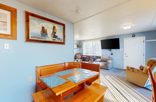 Coos Bay House | 96 m² House ∙ 3 bedrooms ∙ 7 guests