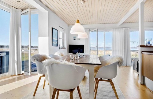 Juelsminde House | 97 m² House ∙ 2 bedrooms ∙ 6 guests