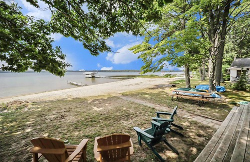 Interlochen House | 97 m² House ∙ 3 bedrooms ∙ 8 guests