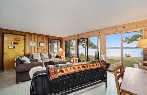 Interlochen House | 97 m² House ∙ 3 bedrooms ∙ 8 guests