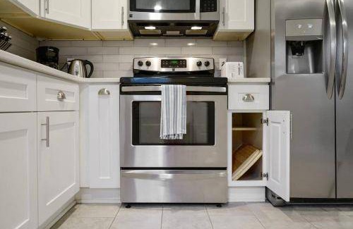 East Raleigh House | 97 m² House ∙ 3 bedrooms ∙ 6 guests