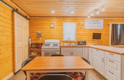Harding-Birch Lakes Apartment | 9713 Salcha Dr, Salcha AK · Lake Chateau's Private Cabin
