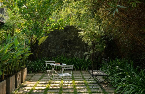 Kumbalam Villa | 976 Panangad a Tranquil 4-Bedroom Backwater Villa