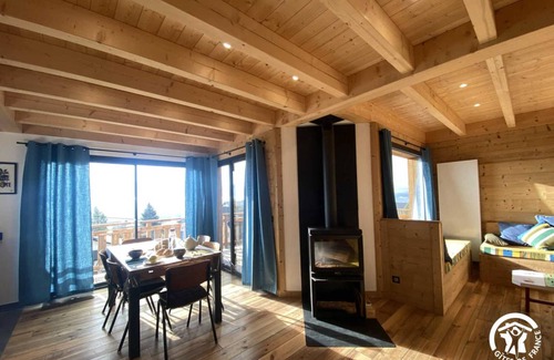 Font-Romeu-Odeillo-Via House | 98 m² Gîte ∙ 2 bedrooms ∙ 4 guests