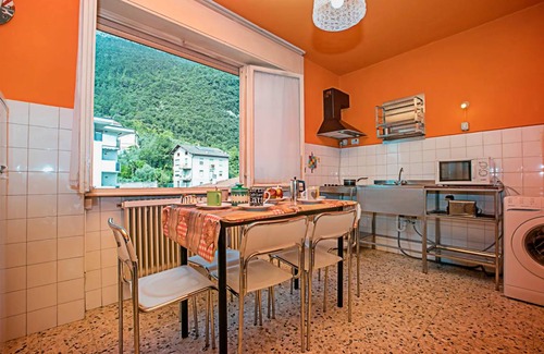 Riva del Garda Apartment | 98 m² Apartment ∙ 3 bedrooms ∙ 6 guests