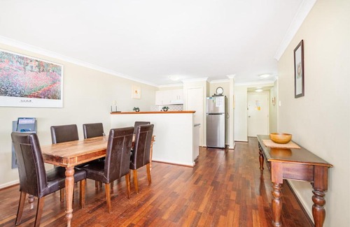 Broadwater Apartment | 98 Steps to the Beach - Unit 9 at Cape View Resort