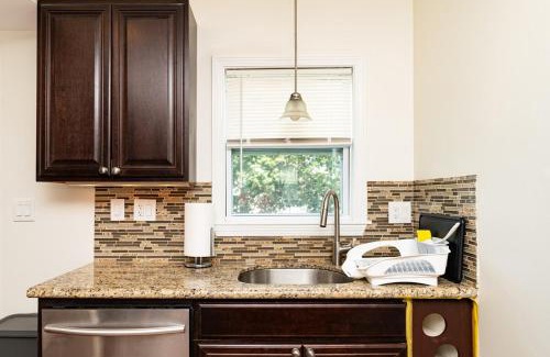 Neponset - Port Norfolk Apartment | 988 - 2 4BR Boston Cozy Getaway near Geneva Cliffs