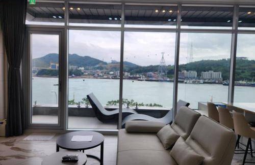 Yeosu Hotel | 99 m² Hotel ∙ 2 bedrooms ∙ 6 guests