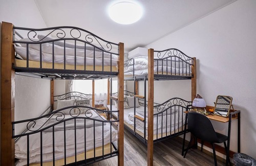 Miyota House | 99 m² House ∙ 2 bedrooms ∙ 6 guests