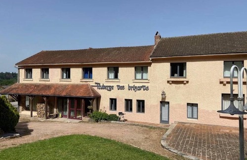 Quarre-les-Tombes Cottage | 999 m² Cabin ∙ 7 bedrooms ∙ 15 guests