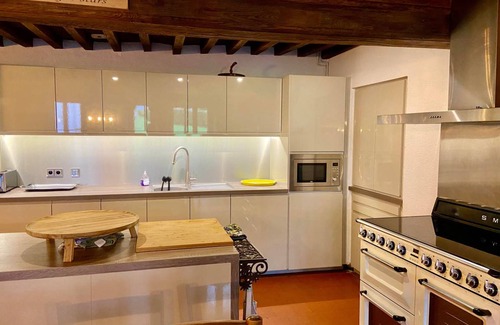 Quarre-les-Tombes Cottage | 999 m² Cabin ∙ 7 bedrooms ∙ 15 guests