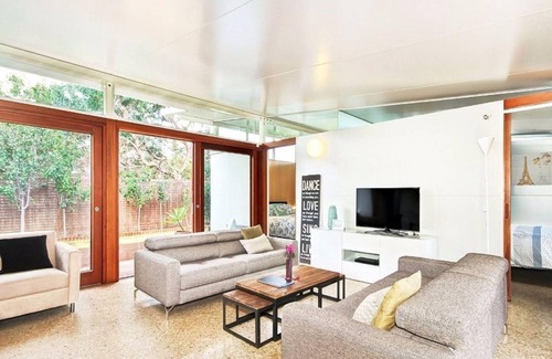 Aldinga Beach House | 999 m² House ∙ 3 bedrooms ∙ 8 guests