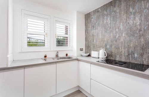 Ayr Apartment | 9A Millbrae - Donnini Apartments