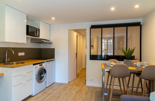 Villeneuve-le-Comte Apartment | ★ 9min Disney ★ Checkin Auto ★ Le ZEN