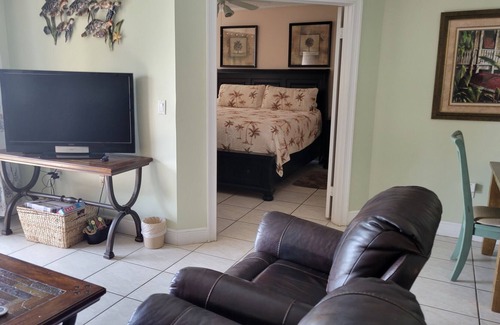 Biltmore Beach Condo | 9th Floor Summerhouse !!Free Beach Chairs/Service!!!On Beach!!Emerald Waters!!