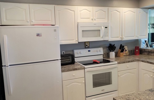 Biltmore Beach Condo | 9th Floor Summerhouse !!Free Beach Chairs/Service!!!On Beach!!Emerald Waters!!