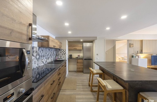 Belvedere Apartment | Aïtone, vue Mer, Jacuzzi, 3 Chambres-6 Personnes