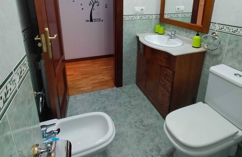 Las Campas y San Claudio Apartment | ¡A 10 Minutos del Centro! Apartamento Coqueto y Tranquilo en Zona Residencial
