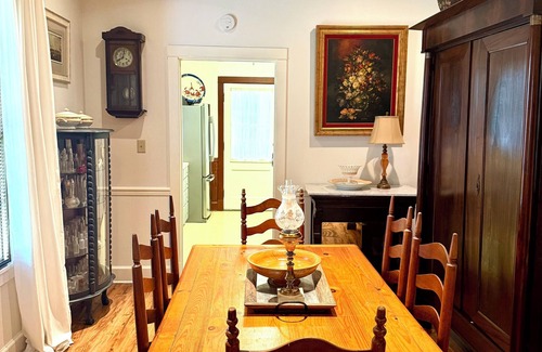 Natchez House | A 125 Year Old Luxury Cottage in Natchez. Free Breakfast Voucher!
