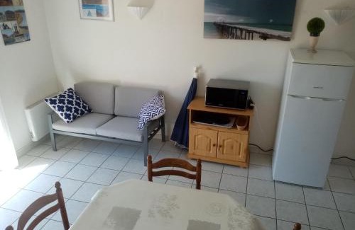 Sainte-Marie-la-Mer Apartment | A 150 m de la mer - T3 tout confort - 4 pers - Roussillon - 1