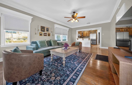Tyler House | A 1921 Craftsman with Charm in Tyler!