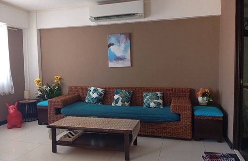 Mactan Export Processing Zone Condo | A 2-bedroom condo w/2 king-sized bed and spacious living room near to Airport.