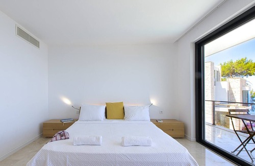Uzunyurt Villa | A 6-bedroom private, waterfront villa with an outdoor pool. Rents per week.