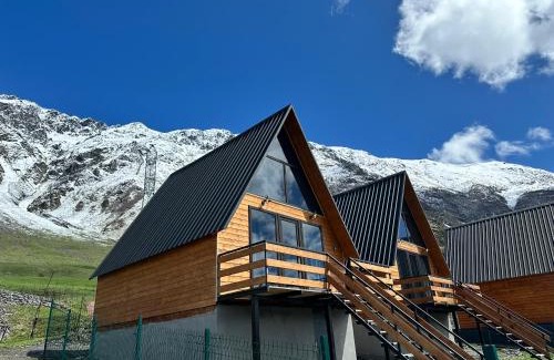 Stepantsminda Ski Chalet | A and B Cottages