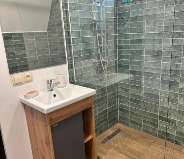 Stepantsminda Ski Chalet | A and B Cottages