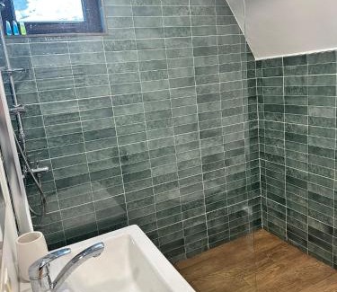 Stepantsminda Ski Chalet | A and B Cottages