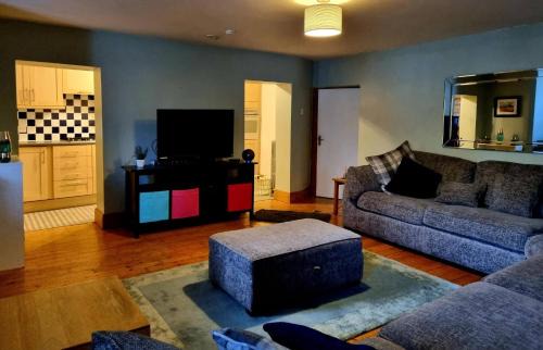 Carmarthen Apartment | A Basement Apartment