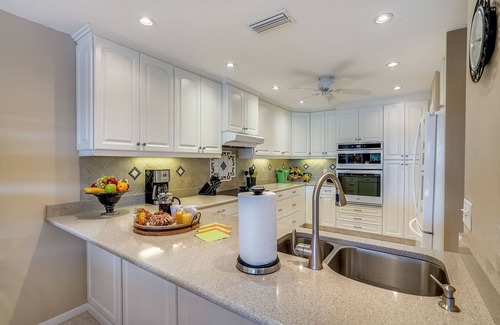 Siesta Key Condo | A Bayside Treasure - Outstanding Waterfront Views!