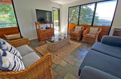 Amity Point House | A Beach Affair