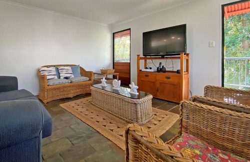 Amity Point House | A Beach Affair